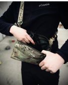 Сумка через плече PunchVelcro чорна
